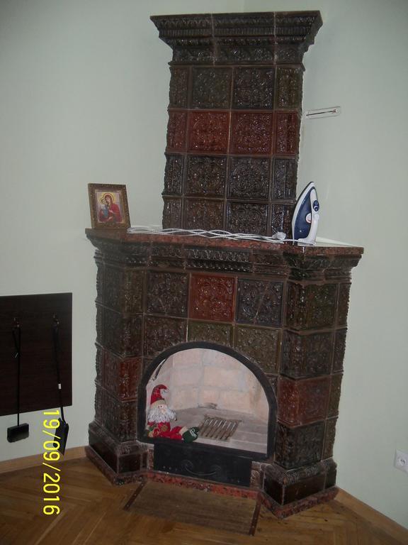 Apartment Roman Лвив Екстериор снимка